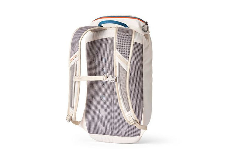 Sac à dos Nano 16 Gregory Chalk White : randonnée ou escapades urbaines